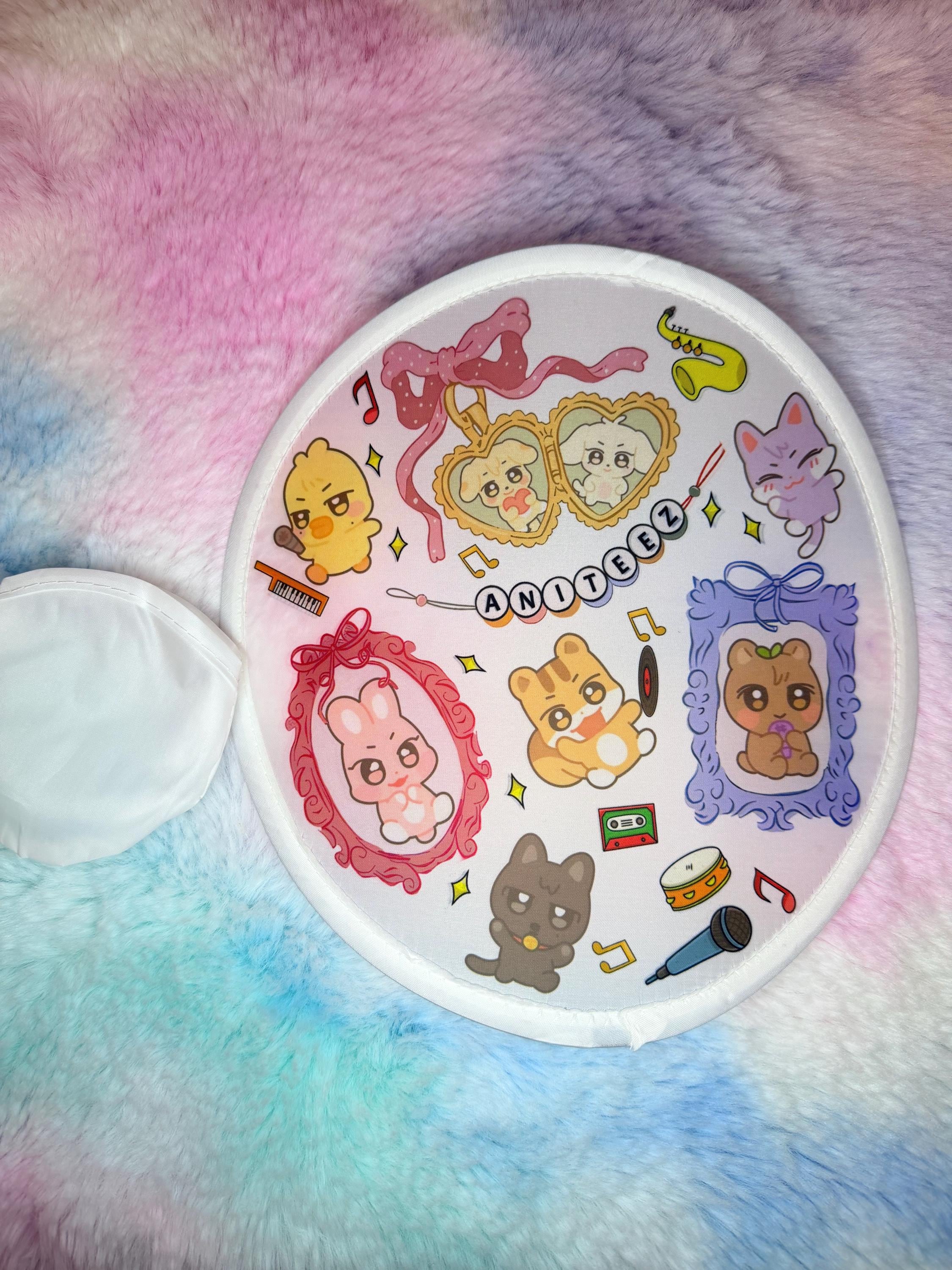 Custom K-Pop Foldable Hand Fan – Concert Fan for BTS, Stray Kids, Ateez, TXT, ENHYPEN, Cute Anime Style